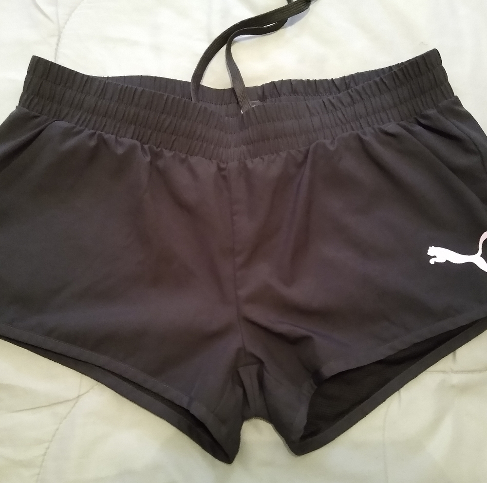 Puma gym shorts Medium